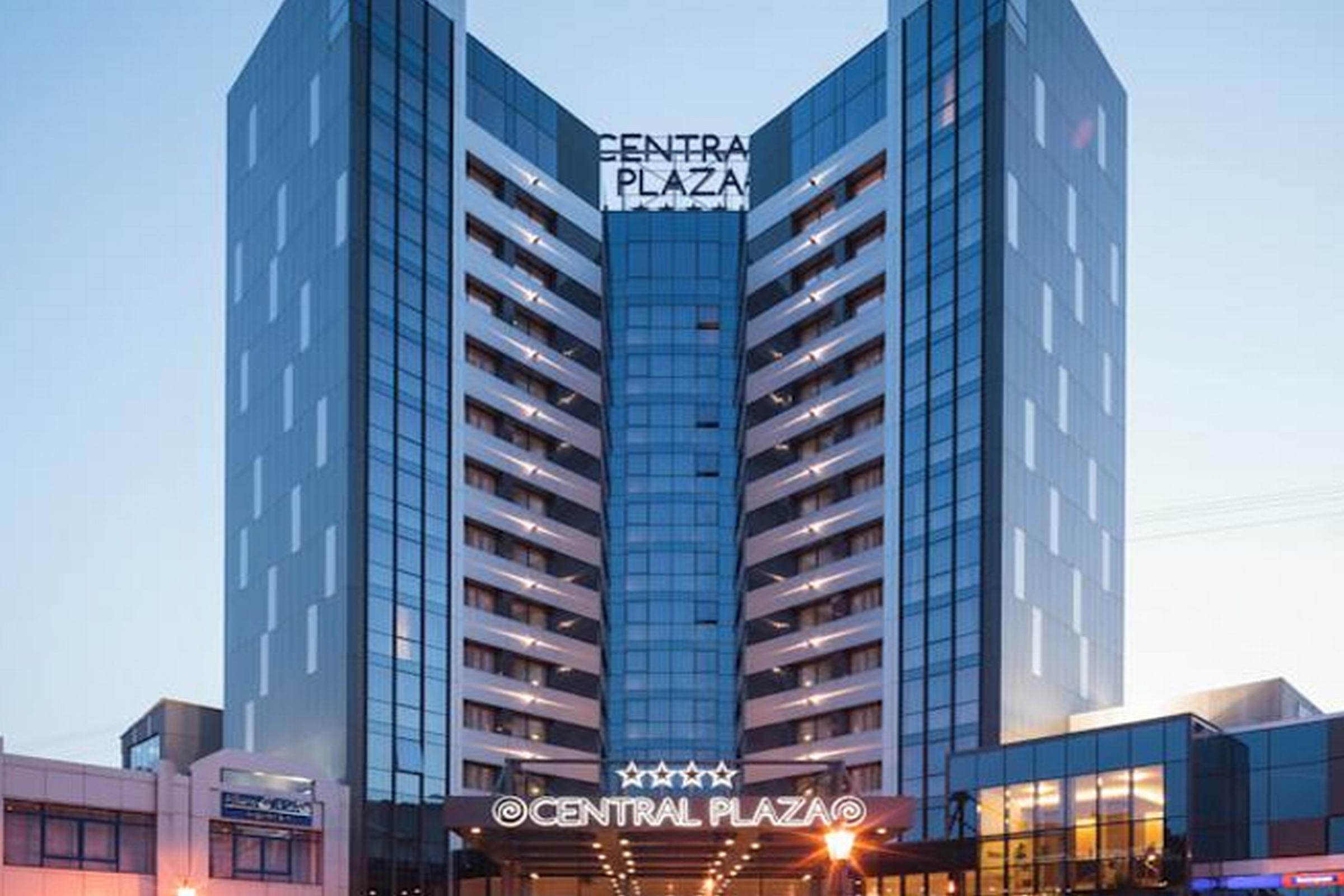 Central Plaza Hotel Пьятра-Нямц Экстерьер фото